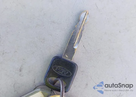 2012 Ford E-150 Commercial z USA, uszkodzony, nr VIN 1FTNE1EW8CDA81921